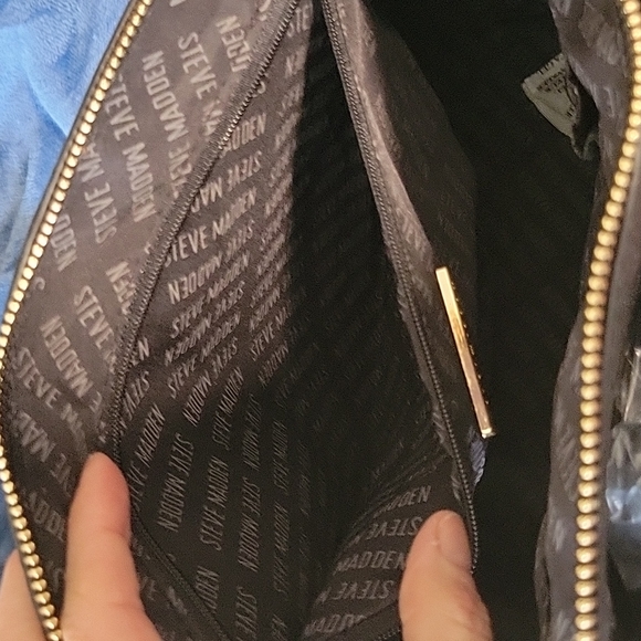 Steve Madden BLK Floral Brelli DR124790 Cross body-Handbag NWT! - Picture 8 of 16